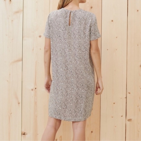 Jenni Kayne Leopard Print Short Sleeve Dress - Picture 3 of 8